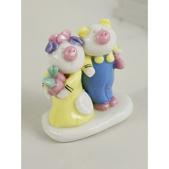 Mini Pig Piglet Piggy Cute Couple w/ Carrots 1 1/2" Pottery Figurine 90s Vintage - Picture 10 of 13